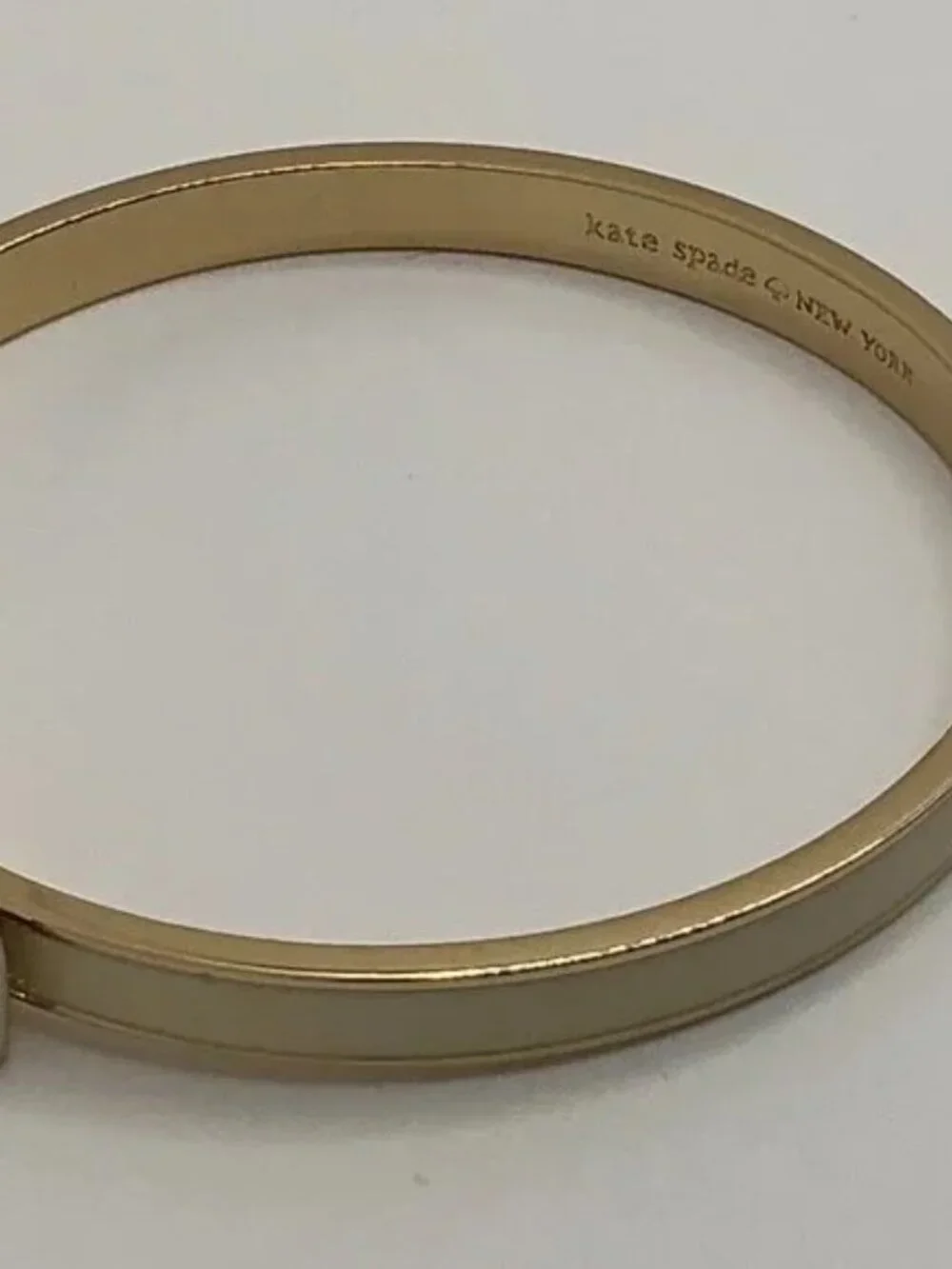 Kate Spade New York TAKE A BOW Gold & Cream/Idiom Gold-Tone Bangle Bracelet - Picture 7 of 9
